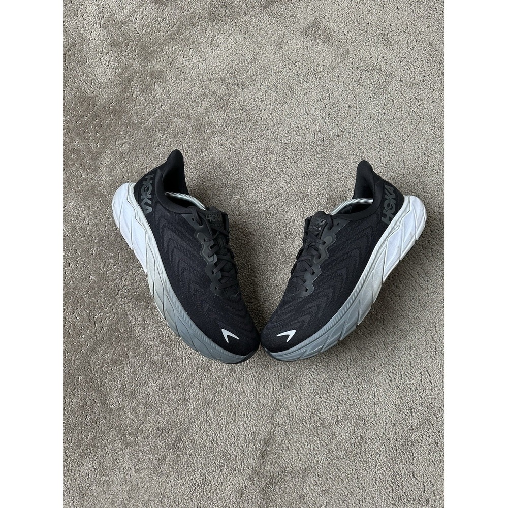 Hoka Arahi 6 Men's Black & Gray Athletic Running Shoes- Great Shape